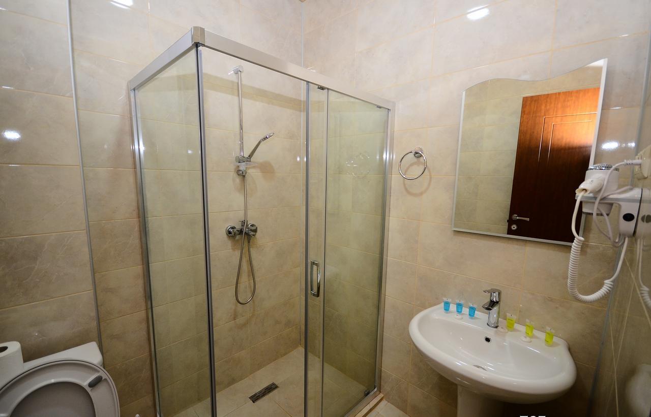 Отель 725 B Батуми Номер фото